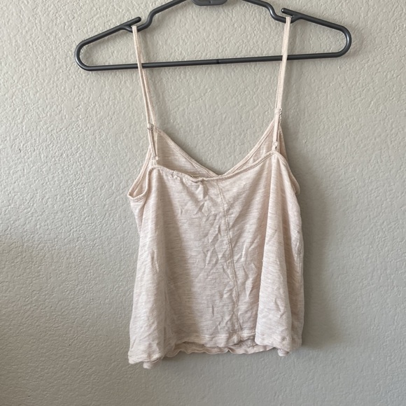 Cropped basic cami - Picture 2 of 3